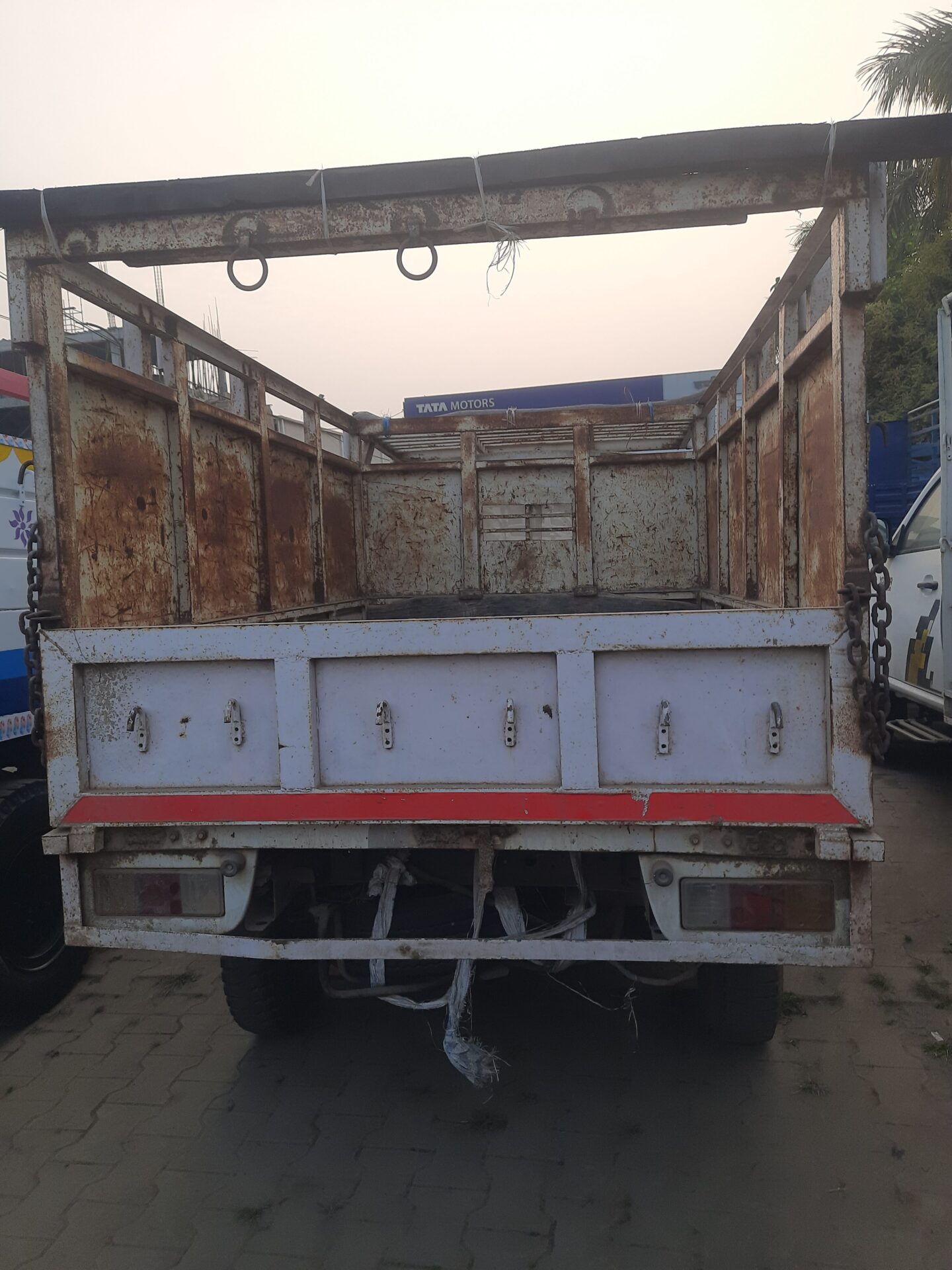 Ashok Leyland 2018 Model - Image 9