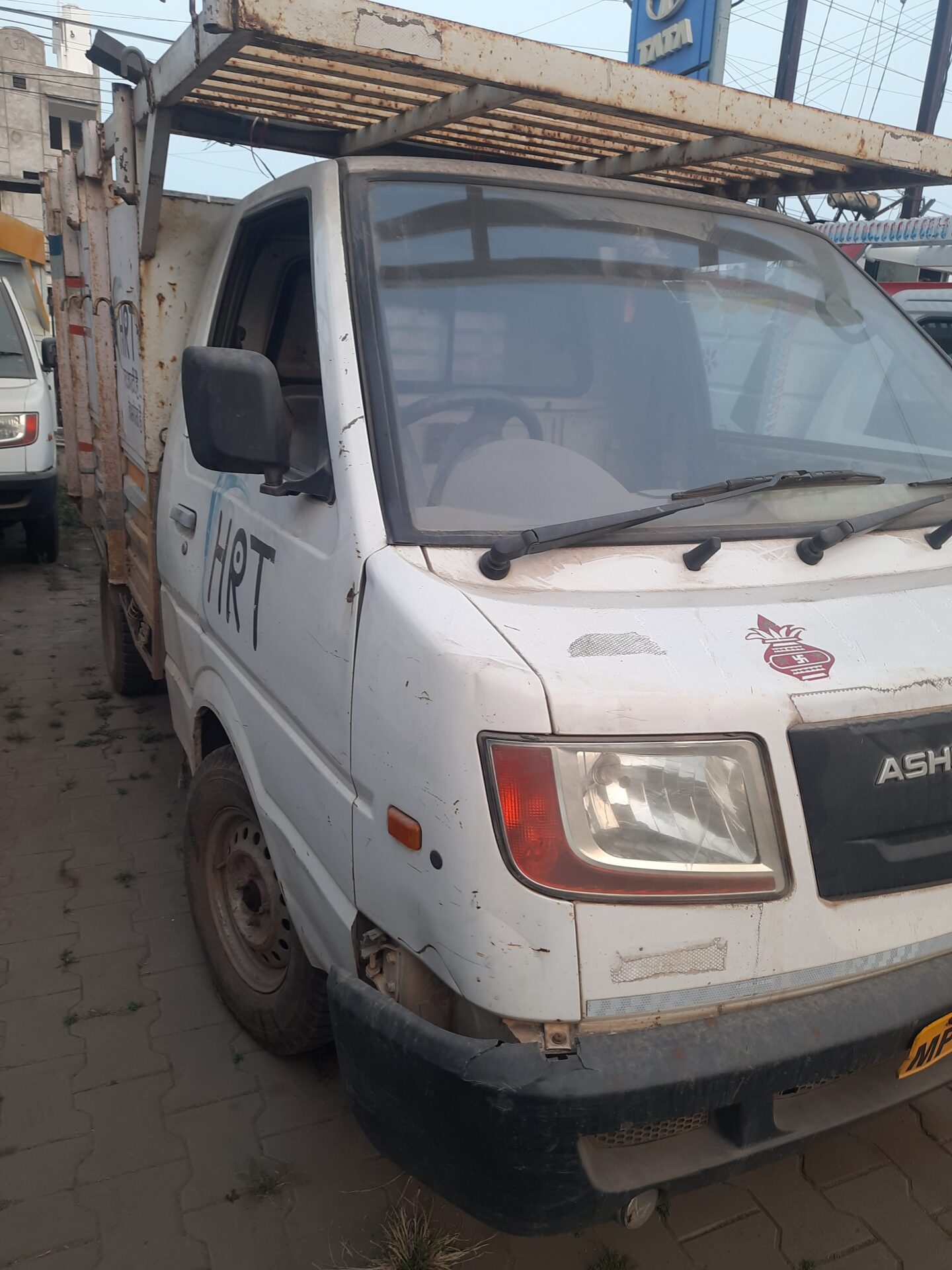 Ashok Leyland 2018 Model - Image 4